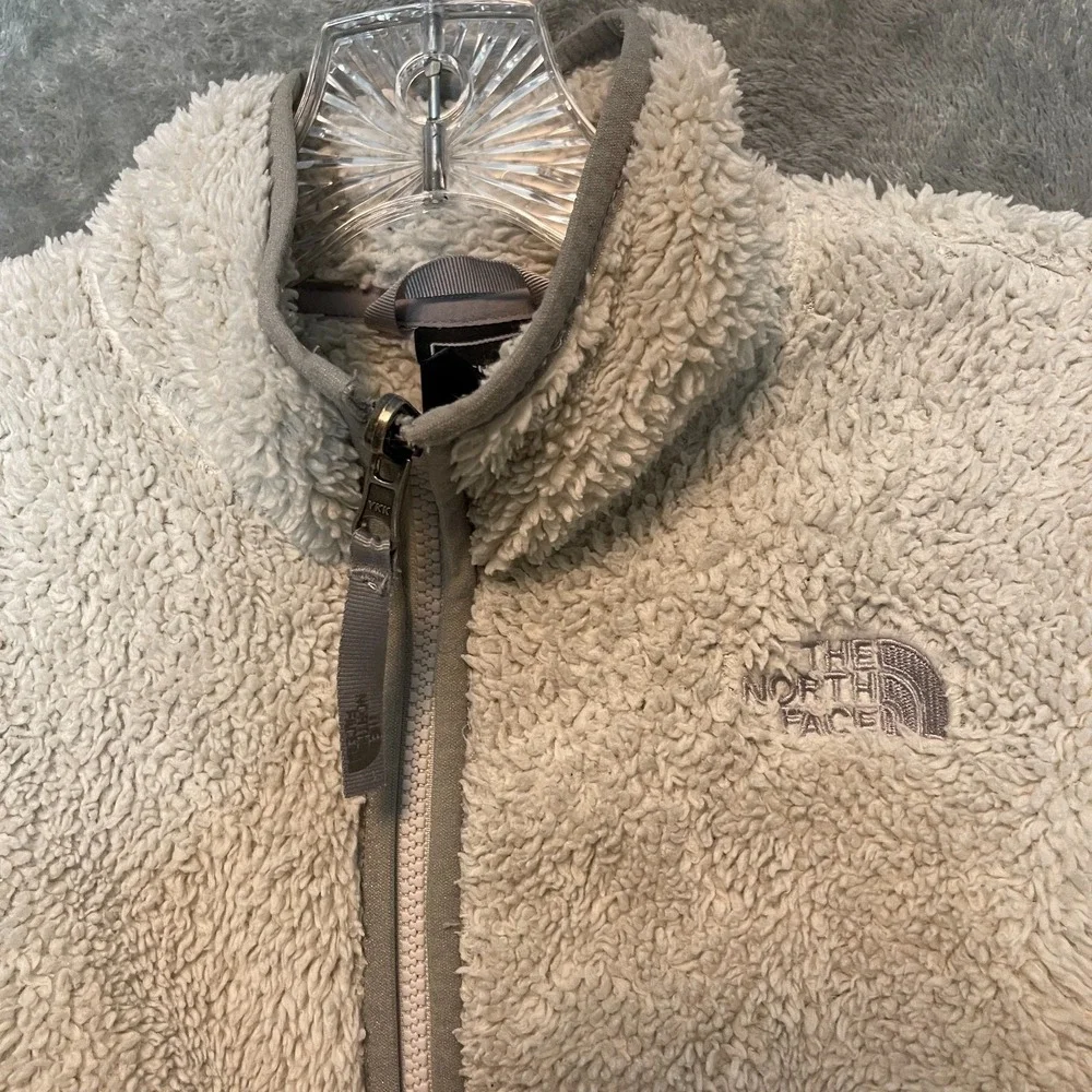 The North Face Girls Size Large Cozy Osito Full Zip Sherpa Fuzzy Fleece Jacket